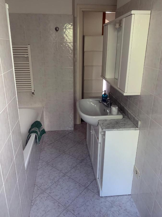Casa Bianca 4 - Confortevole In Centro A Moneglia Bagian luar foto